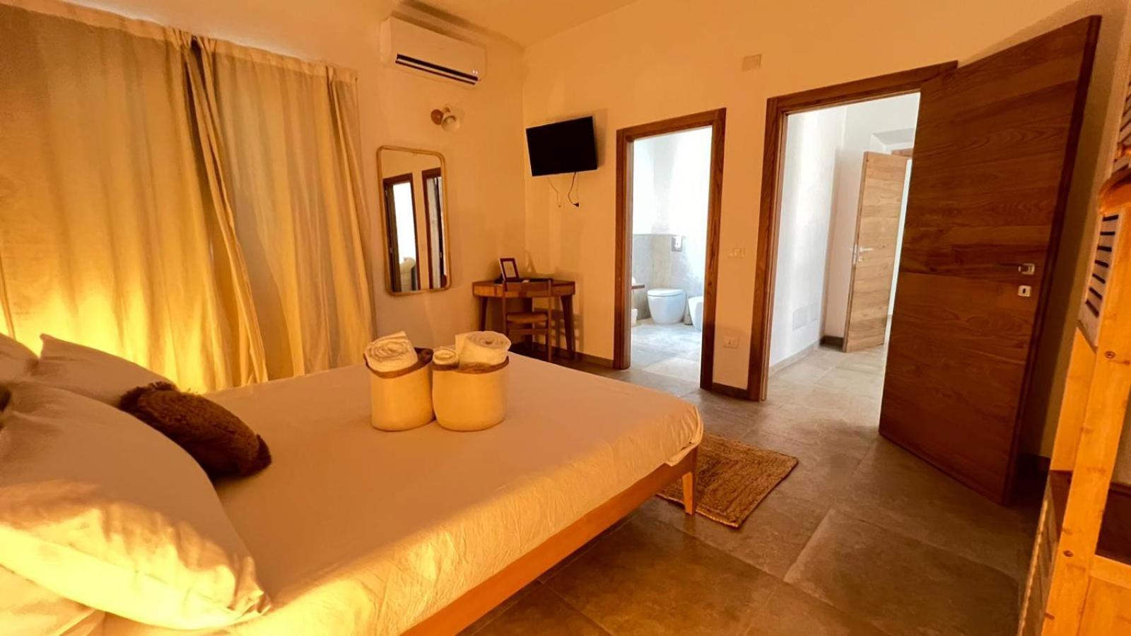 Il Mandorlo Bed & Breakfast Santa Teresa Gallura Eksteriør bilde