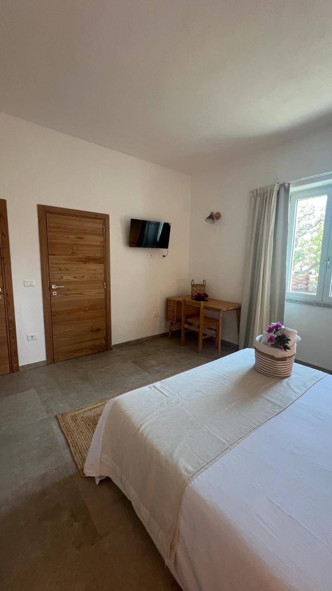 Il Mandorlo Bed & Breakfast Santa Teresa Gallura Eksteriør bilde